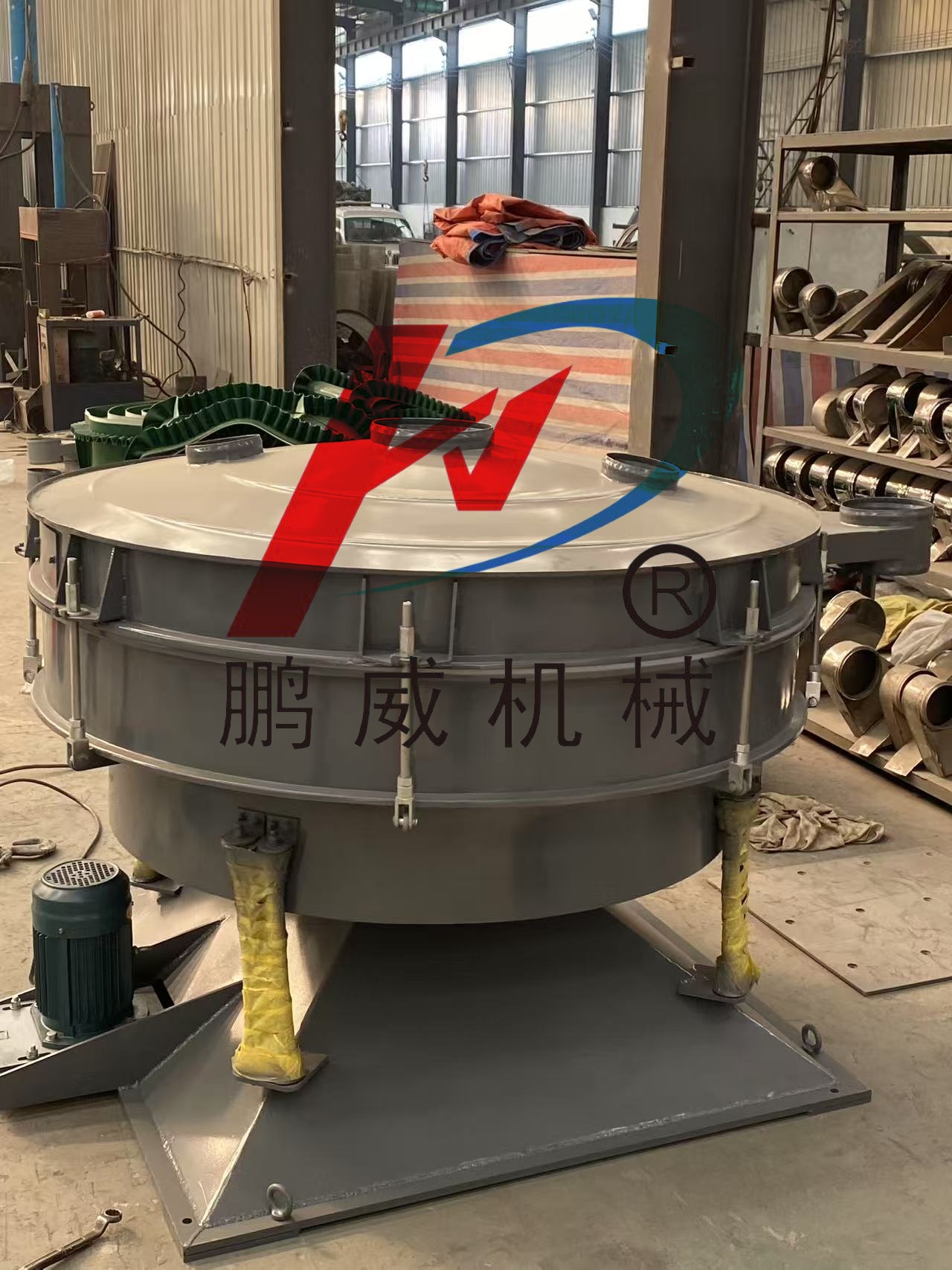 如何调节圆形摇摆筛的振幅?
